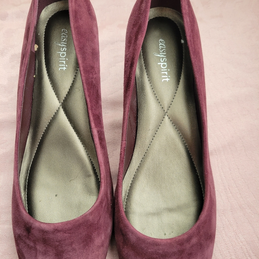 Suede pumps